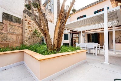 /international/es/santa-eugenia-balearic-islands-310105810776/