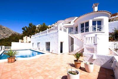 /international/es/altea-valencian-community-310100877342/