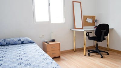 /international/es/carrer-de-la-ciutat-de-mula-valencia-valencian-community-310093837313/?lang=en