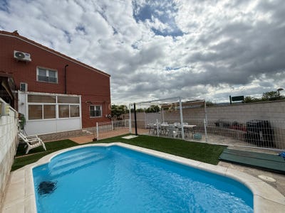 /international/es/yunquera-de-henares-castile-la-mancha-310107900259/