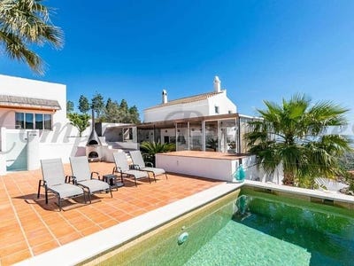 /international/es/competa-andalusia-310107599777/