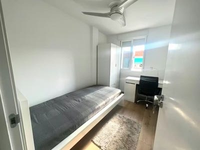 /international/es/avenida-de-las-vascongadas-getafe-madrid-310093826769/