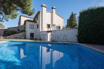 /international/es/puigdalber-catalonia-310094663554/