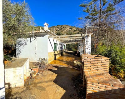 /international/es/canillas-de-aceituno-andalusia-310103457175/