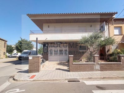/international/es/la-bisbal-d-emporda-catalonia-310100168838/