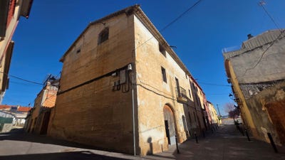 /international/es/carrer-de-sant-quinti-torrelles-de-foix-catalonia-310106480084/