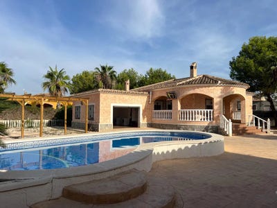 /international/es/dolores-region-of-murcia-310100576839/?lang=en