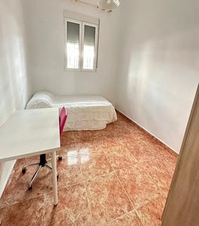 /international/es/carrer-mestre-alberto-luz-valencia-valencian-community-310093825933/?lang=zh-tw
