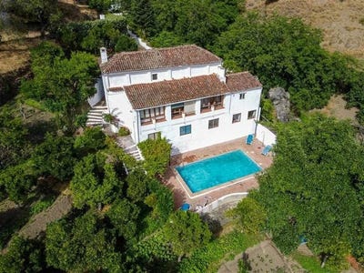 /international/es/jubrique-andalusia-310109636561/