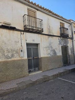 /international/es/martires-de-los-zur-p-zurgena-andalusia-310107564035/
