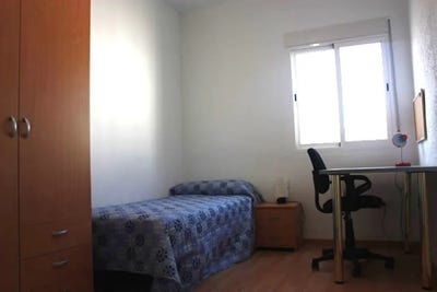 /international/es/carrer-de-la-ciutat-de-mula-valencia-valencian-community-310093819621/?lang=en