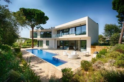 /international/es/girona-catalonia-120078765656/