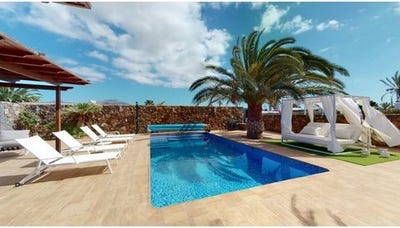 /international/es/yaiza-canary-islands-120087184005/