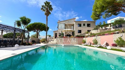 /international/es/castell-platja-d-aro-catalonia-310100762438/?lang=it