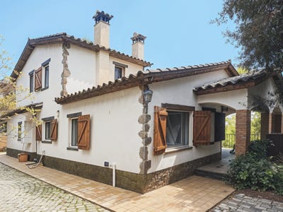 /international/es/carrer-turo-de-montfort-arbucies-catalonia-310105740882/