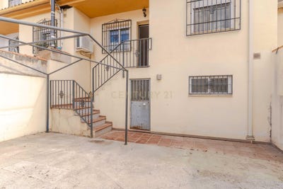 /international/es/vegas-del-genil-andalusia-310108483311/