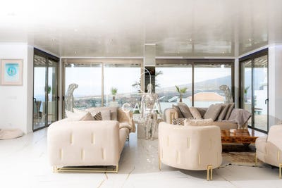 /international/es/san-eugenio-canary-islands-310107774053/