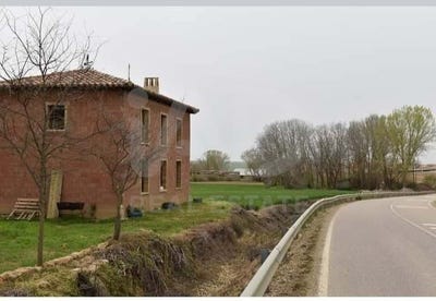 /international/es/calle-del-cano-aguilar-de-campos-castile-and-leon-310107640075/