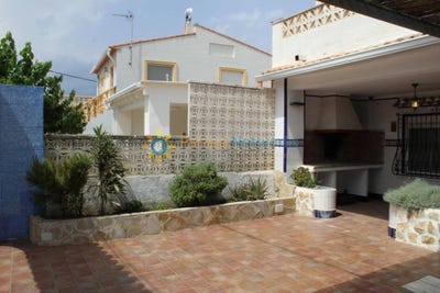 /international/es/oliva-valencian-community-310105943471/