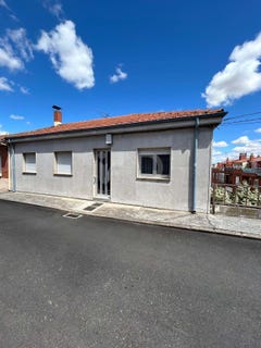 /international/es/calle-paramico-baneza-la-castile-and-leon-310107967827/