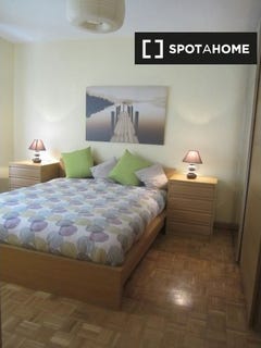 /international/es/alcala-de-henares-madrid-310108562124/