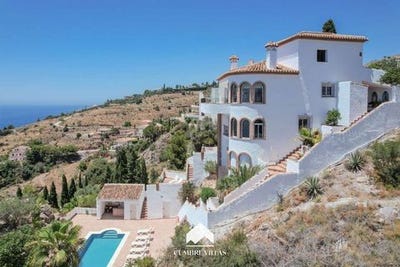 /international/es/salobrena-andalusia-310100661235/