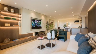 /international/es/bahia-del-velerin-estepona-andalusia-310119697703/