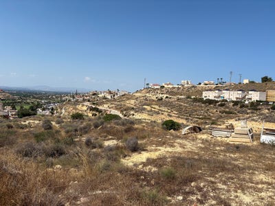 /international/es/carrer-pico-del-aneto-rojales-valencian-community-310107420808/