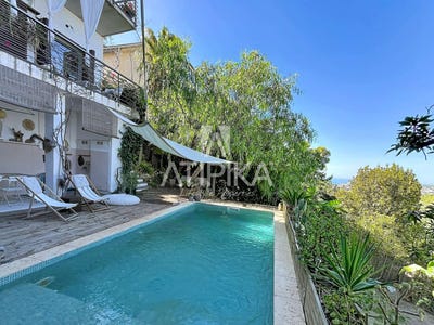 /international/es/llevantina-montgavina-quintmar-sitges-catalonia-310110246679/
