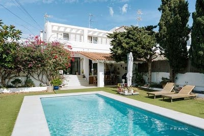 /international/es/ibiza-balearic-islands-120098234998/