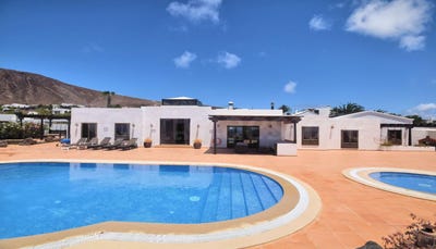 /international/es/playa-blanca-canary-islands-310095831172/