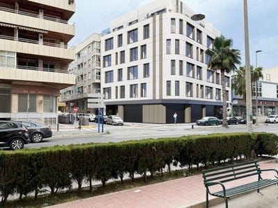 /international/es/torrevieja-valencian-community-310101498512/?lang=id