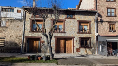 /international/es/calle-de-las-tenas-ezcaray-la-rioja-310108427767/