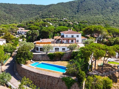 /international/es/santa-cristina-d-aro-catalonia-310100487811/