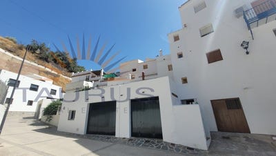 /international/es/salares-andalusia-310106068629/