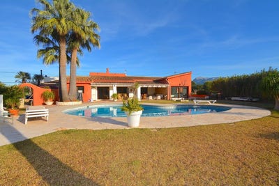 /international/es/denia-valencian-community-310107493688/
