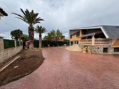 /international/es/petrer-valencian-community-310107948299/
