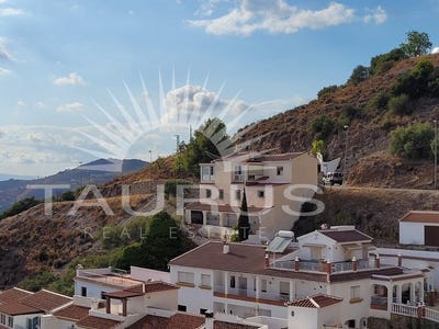 /international/es/competa-andalusia-310120012336/