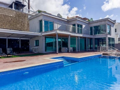 /international/es/costa-adeje-canary-islands-310094835831/