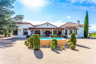 /international/es/galapagar-madrid-310095102937/