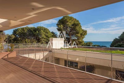 /international/es/salou-catalonia-310095887753/
