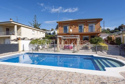 /international/es/vespella-de-gaia-catalonia-310100642147/
