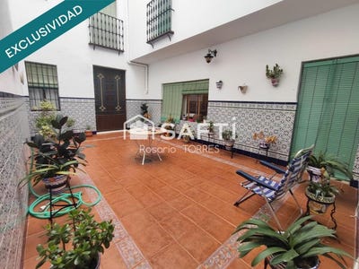/international/es/aguilar-de-la-frontera-andalusia-310101277682/?lang=it
