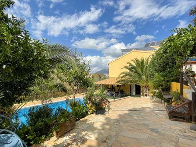 /international/es/iznajar-andalusia-310106482264/