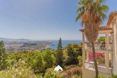 /international/es/salobrena-andalusia-310103313007/