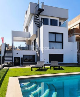 /international/es/algorfa-castillo-de-montemar-alicante-valencian-community-310098579033/