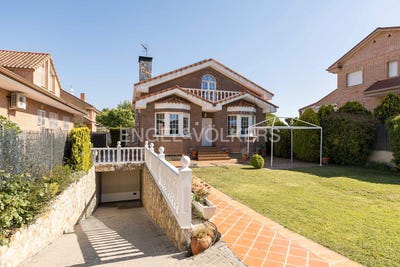 /international/es/fuente-el-saz-de-jarama-madrid-310100645236/?lang=zh-tw