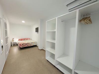 /international/es/carrer-de-joaquin-costa-burjassot-valencian-community-310097780690/