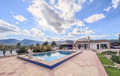 /international/es/castalla-valencian-community-310108811985/
