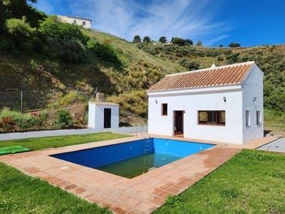 /international/es/frigiliana-andalusia-310098767881/
